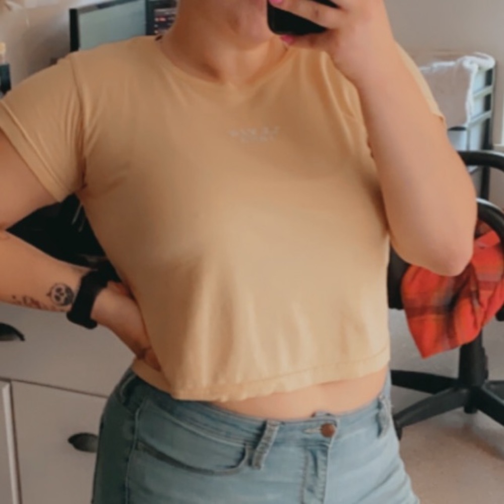 Vintage Levi’s yellow crop top
